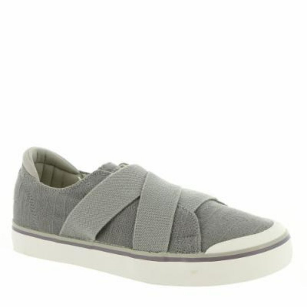 KEEN Women's Elsa III Gore Slip on Grey Slip on